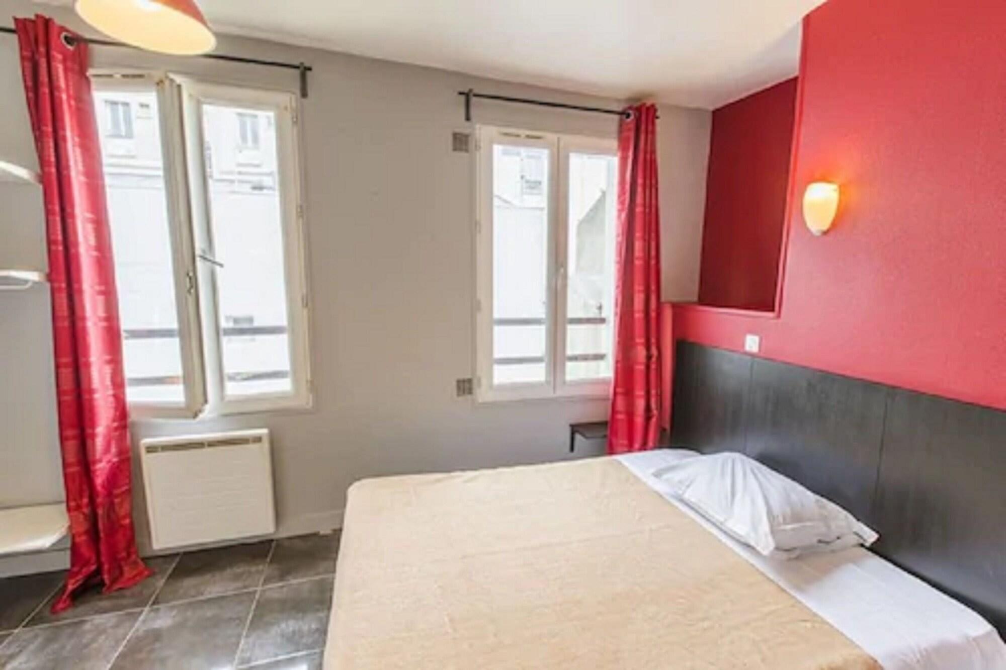 Hipotel Paris Montmartre Gare Du Nord Exterior foto