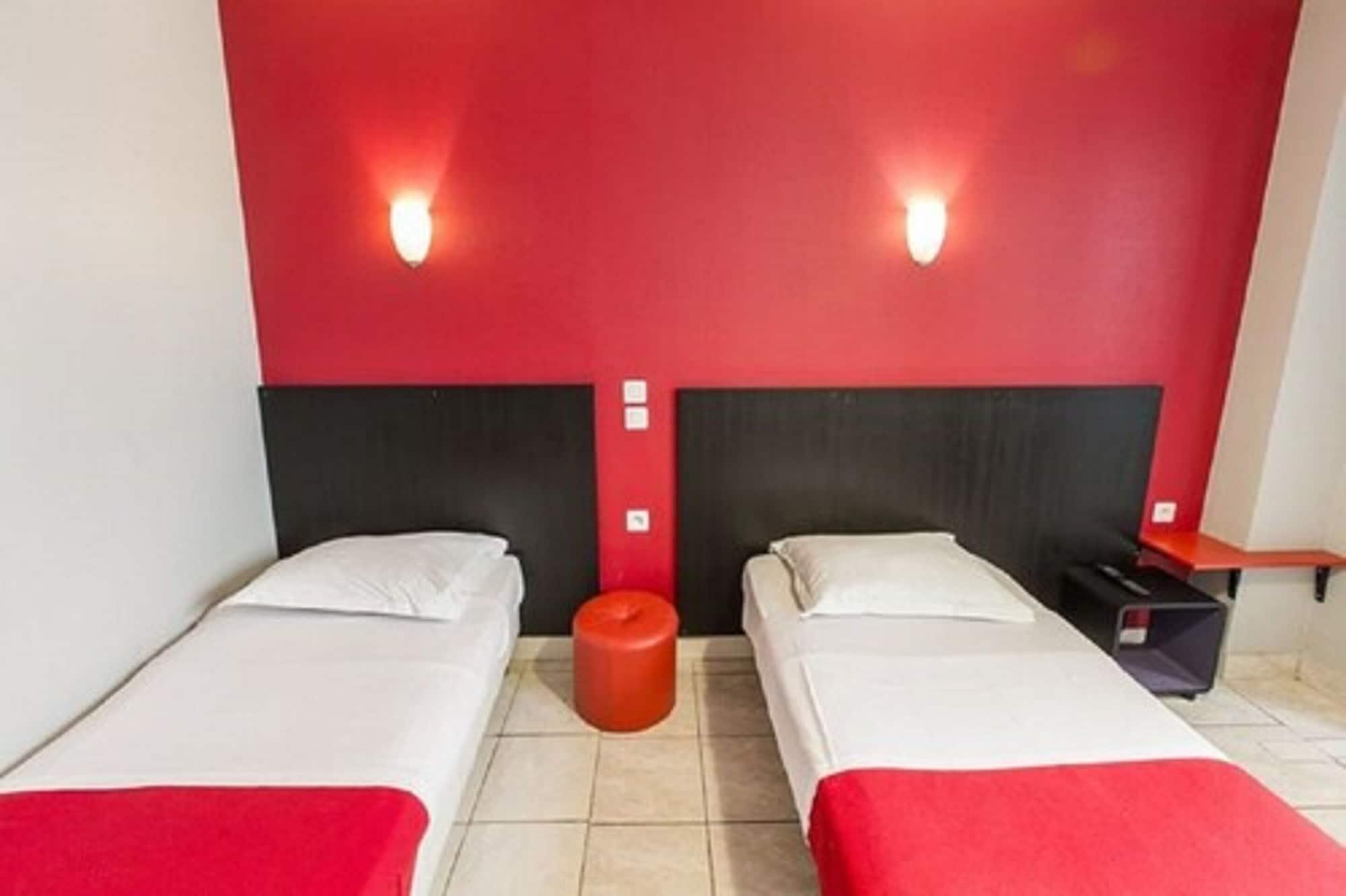 Hipotel Paris Montmartre Gare Du Nord Exterior foto