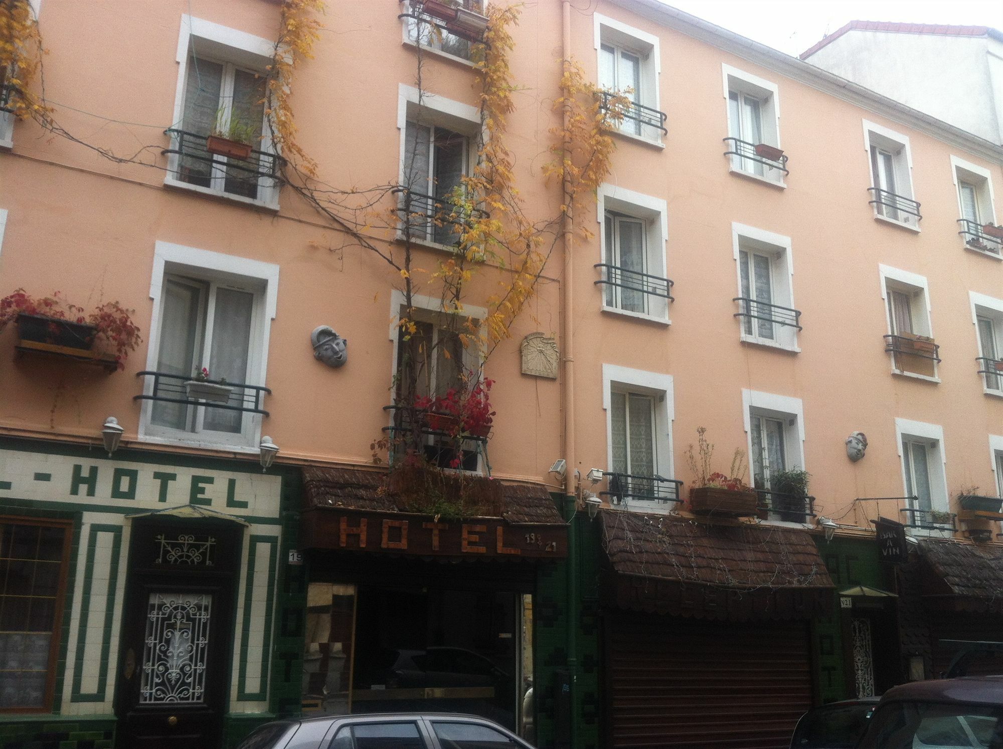 Hipotel Paris Montmartre Gare Du Nord Exterior foto